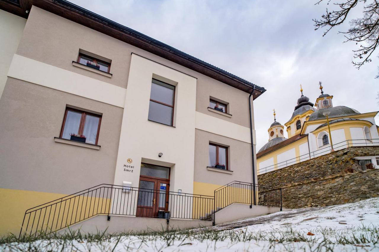 Hotel Smrz Sepekov Exterior photo